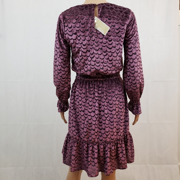 🆕️ MICHAEL Michael Kors Long Sleeve Velvet Dress - Picture 3 of 8